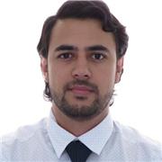 Docente de apoyo para estudiantes de primaria